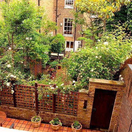 Serene Townhouse With Parking Londen Buitenkant foto