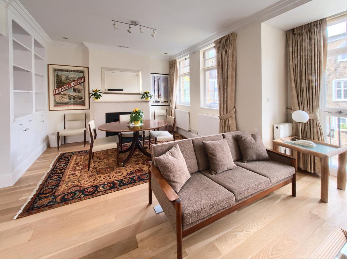 Serene Townhouse With Parking Londen Buitenkant foto